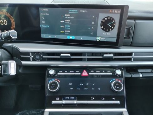 New 2026 Hyundai Santa Fe SE image 13