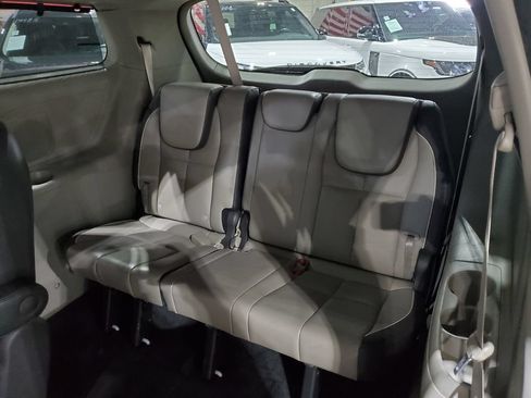 Used 2016 Kia Sedona SX FWD image 21
