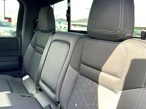 New 2026 Nissan Frontier SV w/ SV Convenience Package image 16