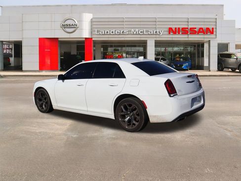 Used 2023 Chrysler 300 S image 5