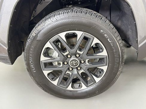 Used 2023 Toyota Tundra Limited AWD/4WD image 28