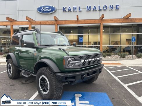Used 2024 Ford Bronco Badlands image 1