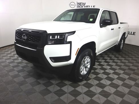 New 2026 Nissan Frontier S image 3