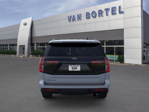 New 2026 Ford Expedition Platinum w/ Stealth Appearance Package image 28