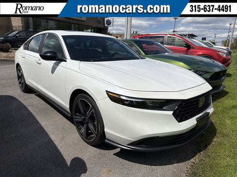 Used 2023 Honda Accord Sport image 1
