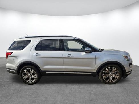 Used 2019 Ford Explorer Limited w/ Limited Luxury Package image 2