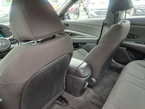 Used 2025 Hyundai Elantra Sport image 24