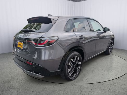 Used 2026 Honda HR-V EX-L image 3