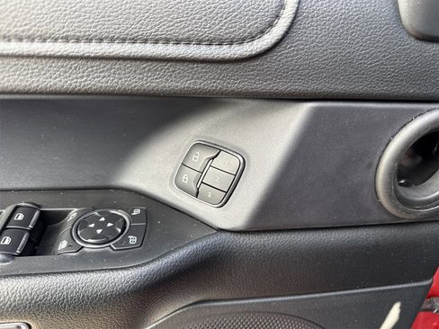 Used 2021 Ford Expedition XLT image 43