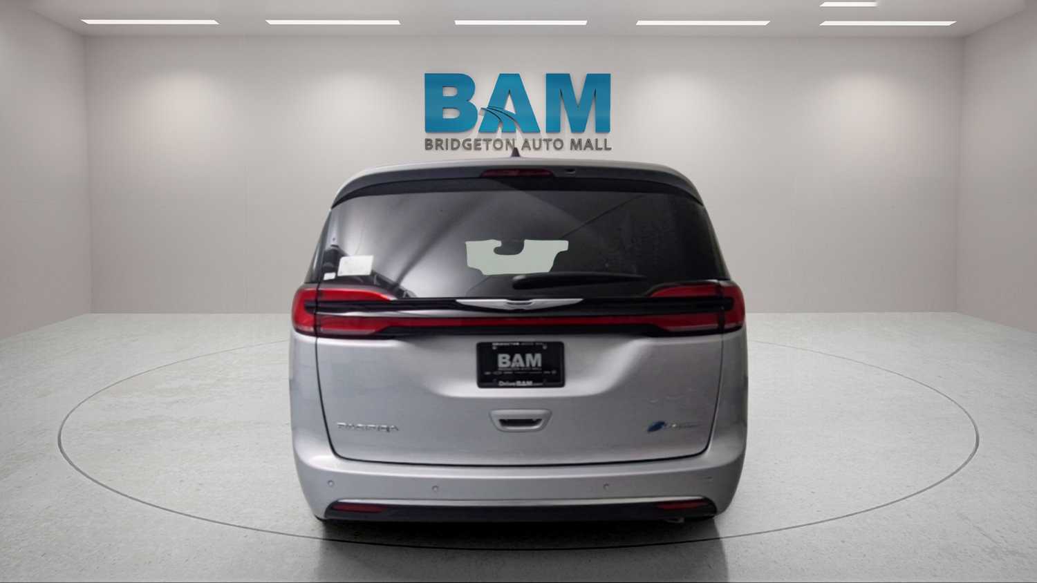 Used 2023 Chrysler Pacifica Pinnacle FWD image 6