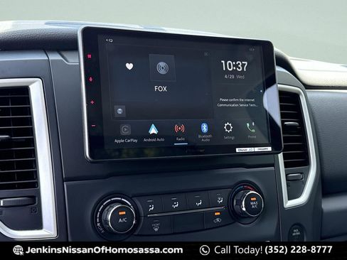Used 2017 Nissan Titan S AWD/4WD image 29