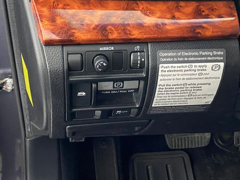 Used 2011 Subaru Outback 2.5i Limited image 20