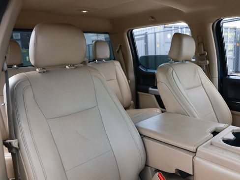 Used 2015 Ford F150 Lariat RWD image 18