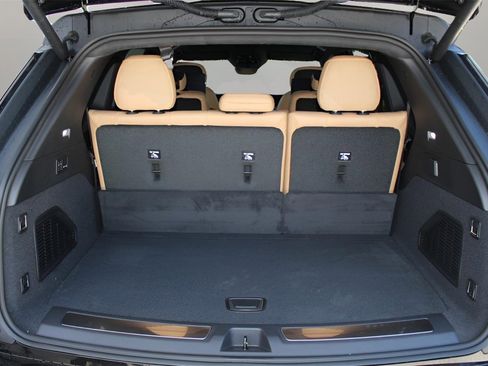 New 2025 Cadillac Escalade IQ Luxury 2 image 17