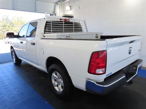 Used 2022 RAM 1500 Tradesman w/ Chrome Appearance Group AWD/4WD image 4