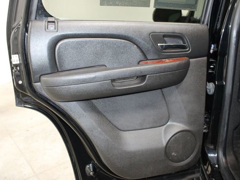 Used 2014 Chevrolet Tahoe LT image 22