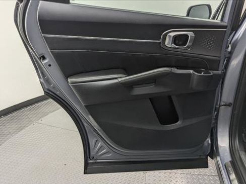 Used 2022 Kia Sorento SX image 17