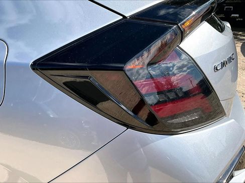 Used 2020 Honda Civic Sport image 28