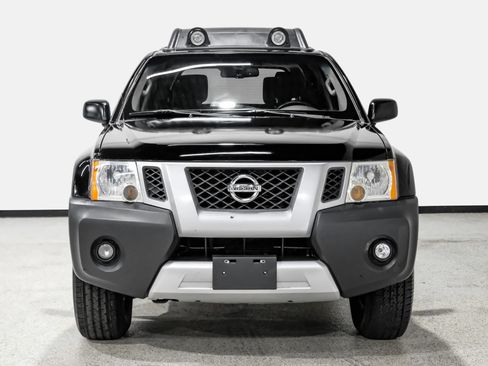 Used 2015 Nissan Xterra PRO-4X AWD/4WD image 3