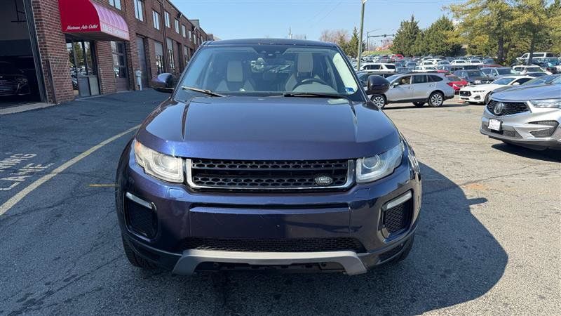 Used 2016 Land Rover Range Rover Evoque SE AWD/4WD image 2