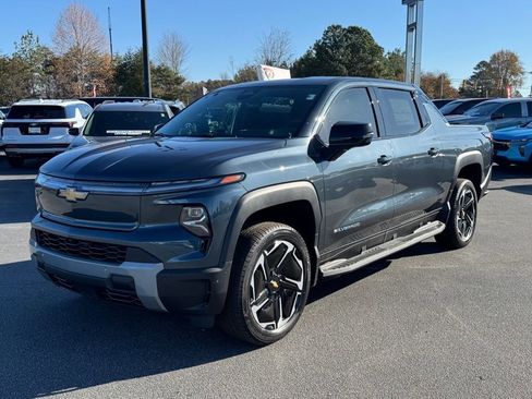 New 2026 Chevrolet Silverado EV LT AWD/4WD image 6
