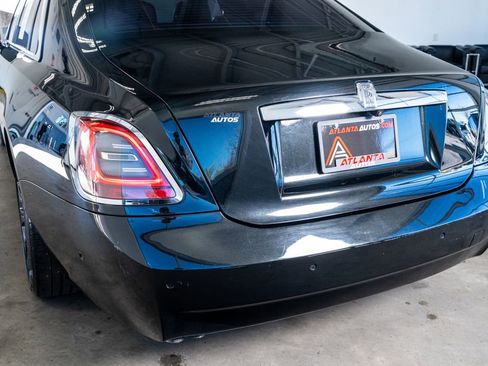 Used 2021 Rolls-Royce Ghost Base image 25