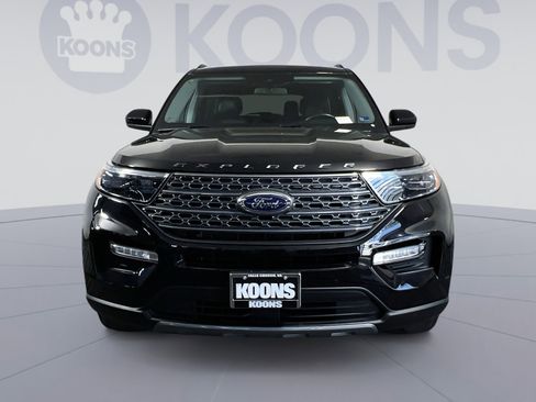 Used 2023 Ford Explorer XLT w/ Equipment Group 202A AWD/4WD image 4