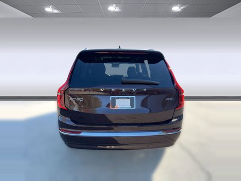 New 2026 Volvo XC90 B5 Plus w/ Protection Package image 10