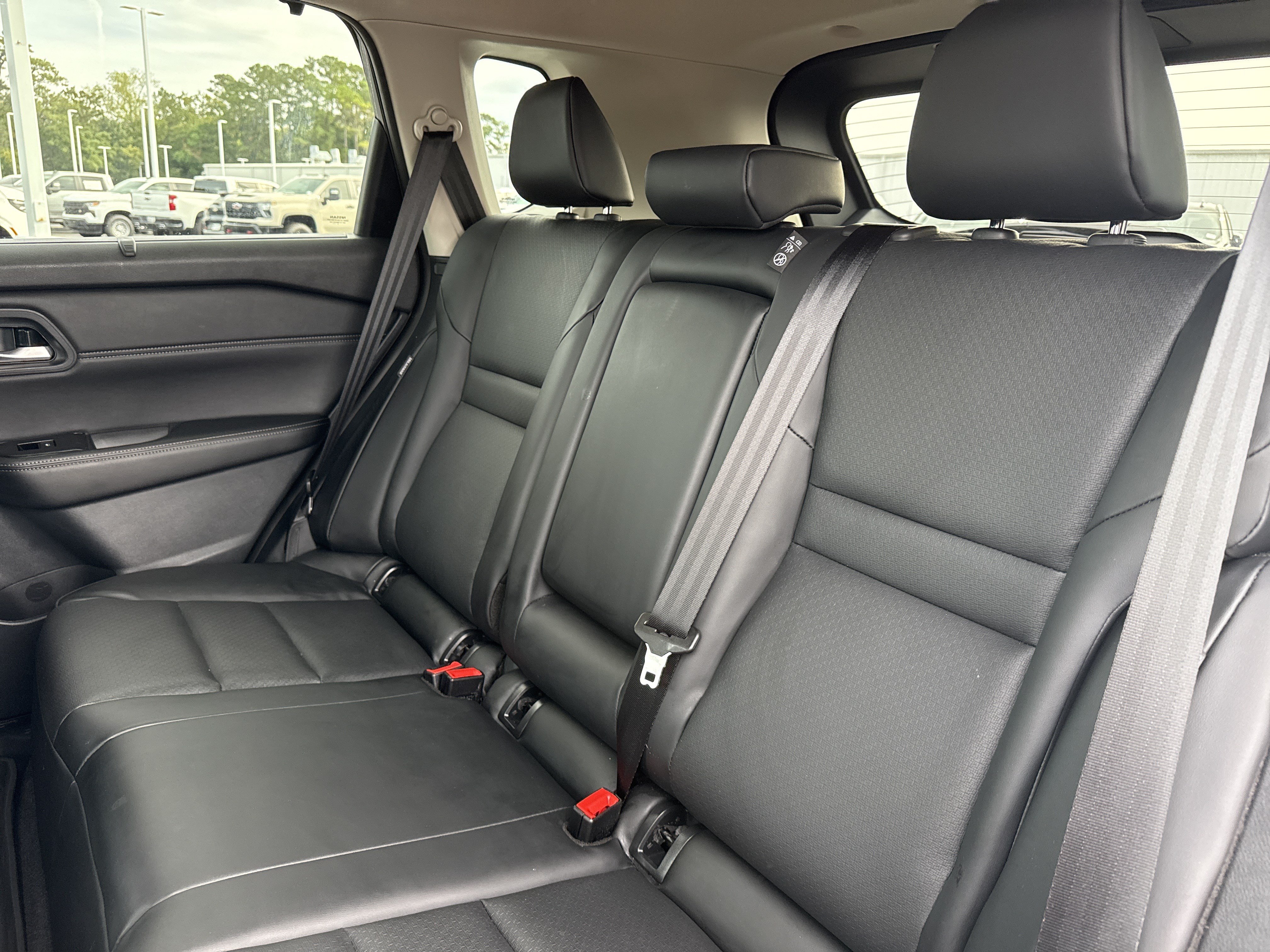 Used 2026 Nissan Rogue SV w/ SV Premium Package FWD image 30