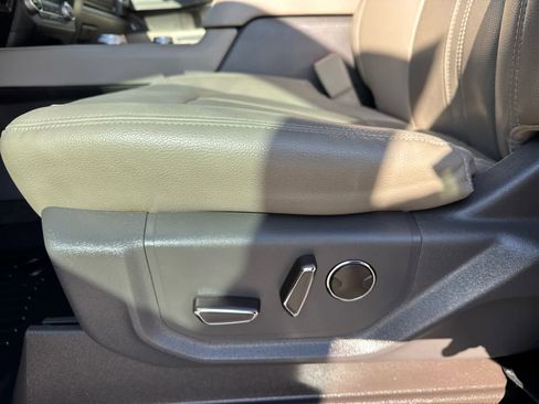 Used 2021 Ford Expedition Limited image 35