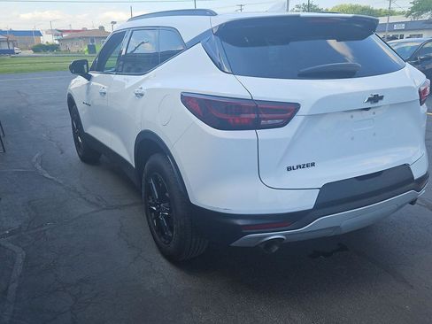 Used 2023 Chevrolet Blazer LT w/ Convenience Package FWD image 6