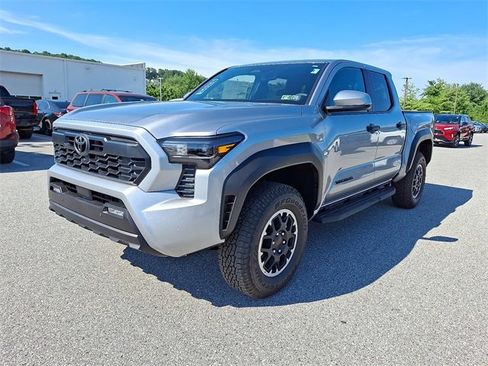 New 2025 Toyota Tacoma TRD Off-Road image 2