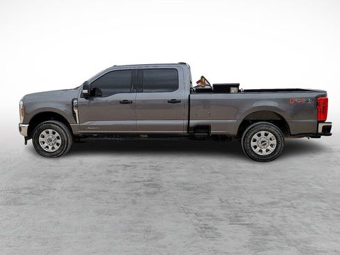Used 2024 Ford F250 XLT image 6