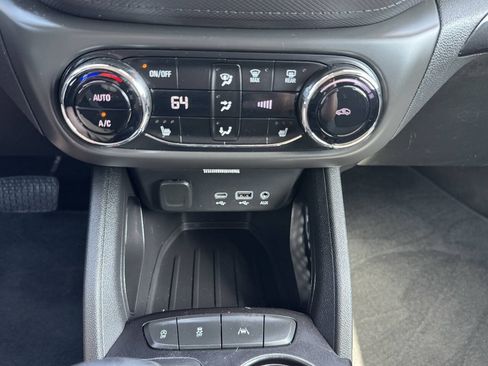 Used 2021 Chevrolet TrailBlazer LT w/ Convenience Package FWD image 26