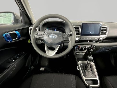 New 2026 Hyundai Venue SE FWD image 9