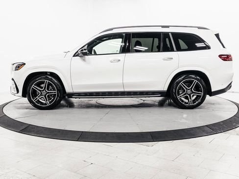 Certified 2026 Mercedes-Benz GLS 450 4MATIC image 4