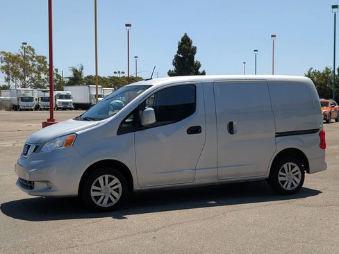 Used 2019 Nissan NV200 SV w/ Navigation Package FWD image 4