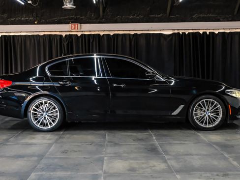 Used 2017 BMW 530i w/ Premium Package RWD image 10
