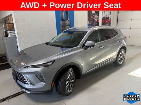 Used 2025 Buick Envision Preferred AWD/4WD image 4