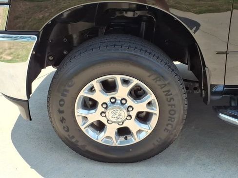 Used 2024 RAM 2500 Laramie AWD/4WD image 10