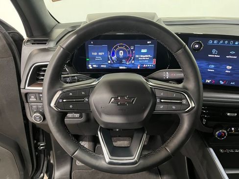 Certified 2025 Chevrolet Suburban Z71 w/ Z71 Off-Road Package image 23