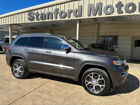 Used 2020 Jeep Grand Cherokee Overland image 3