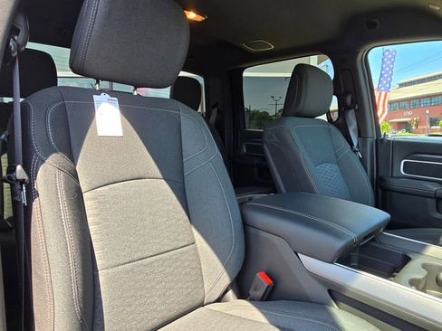 New 2026 RAM 2500 Big Horn AWD/4WD image 40