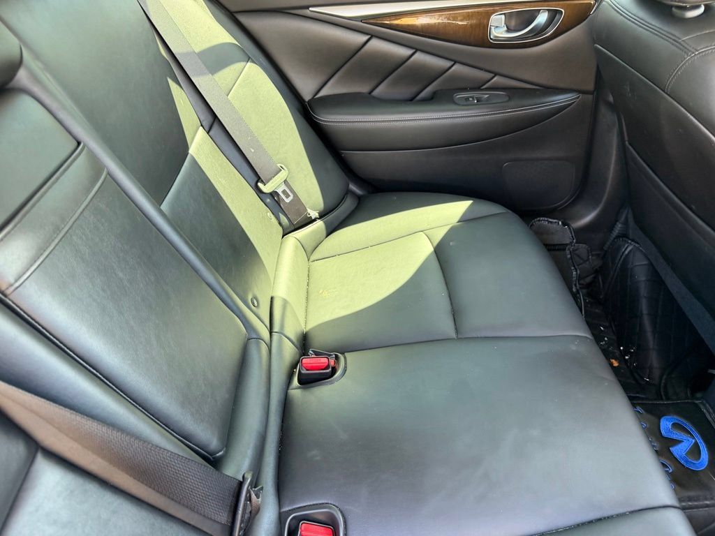 Used 2018 INFINITI Q50 Luxe RWD image 16