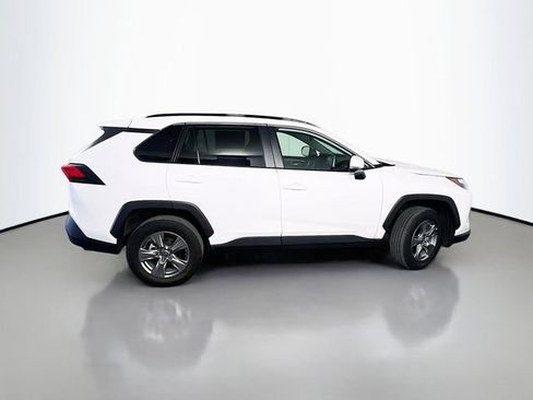 Used 2025 Toyota RAV4 XLE w/ Weather Package AWD/4WD image 9