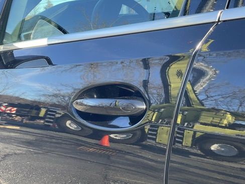 Certified 2023 BMW X6 xDrive40i w/ Climate Comfort Package image 31