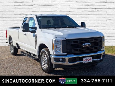 New 2026 Ford F250 XL w/ XL Chrome Package image 3