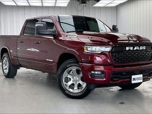 Used 2025 RAM 1500 Big Horn AWD/4WD image 35