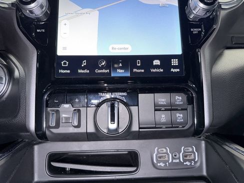 Used 2024 RAM 1500 Laramie image 32