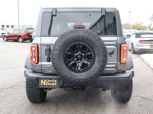 Used 2024 Ford Bronco Badlands image 5